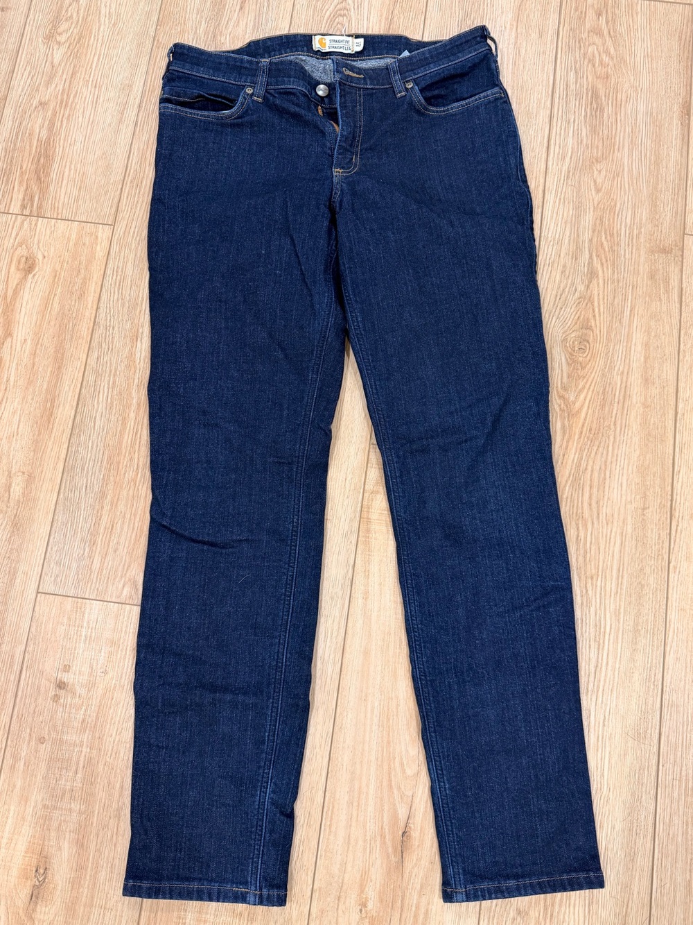 Carhartt Women’s Size 12 Tall. Lined, straight leg, rugged flex jeans. Worn once